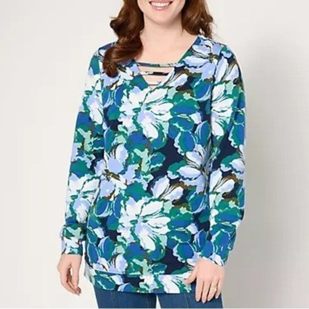 Sport Savvy Plus 1X‎ Navy Floral French Terry Top with Side-Seam Zippers A673134